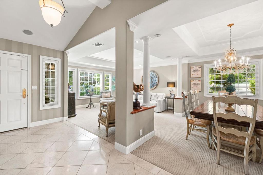 7182 Silver Lode Lane