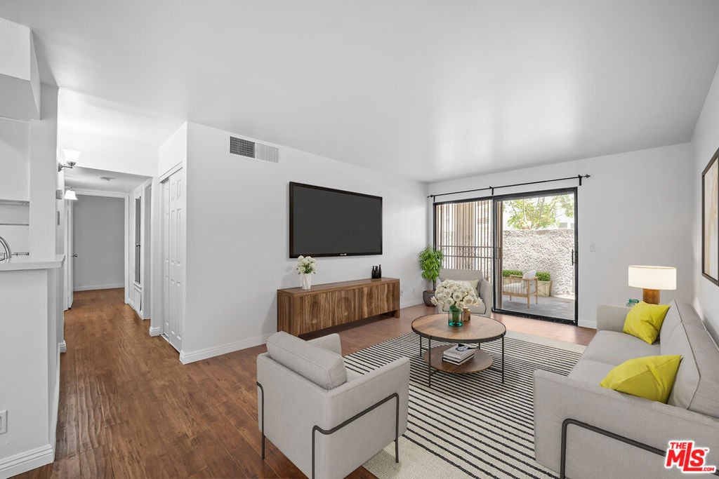 1425 W 12th Street 157, Los Angeles CA 90015