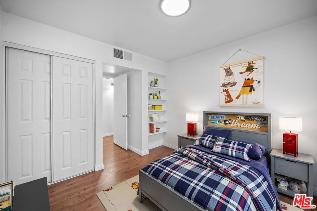 1425 W 12th Street 157