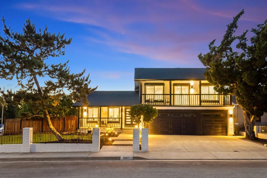 2811 Glen Firth Drive