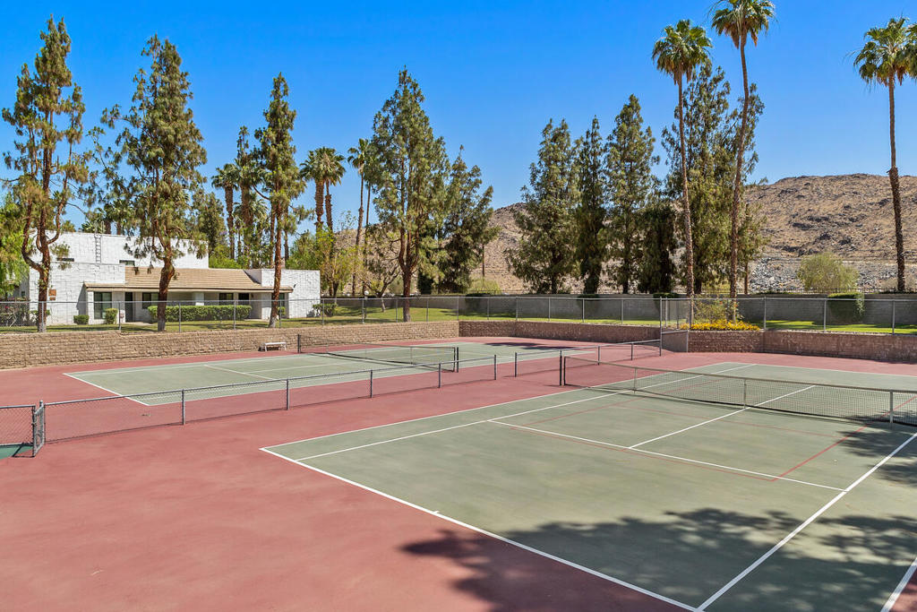 Palm Canyon Villas - Residential