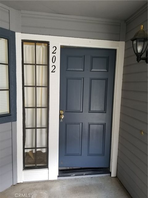 202 Evergreen Court Azusa CA 91702