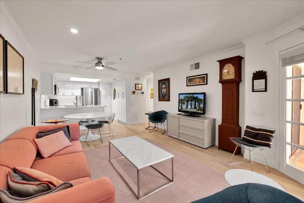 500 E Amado Road 203