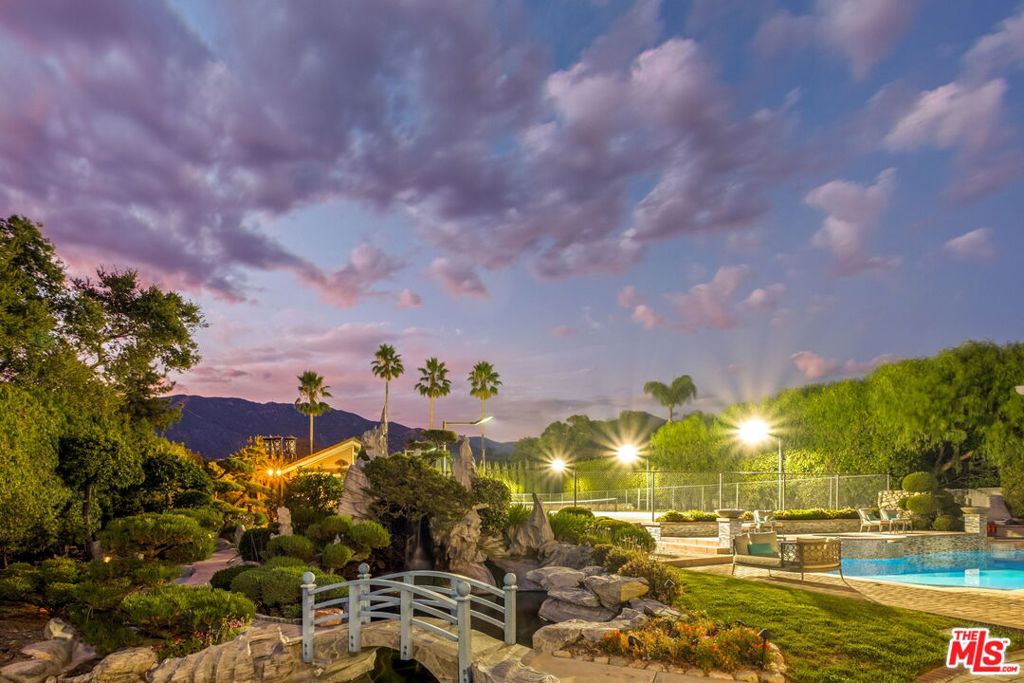 1047 Pomello Drive