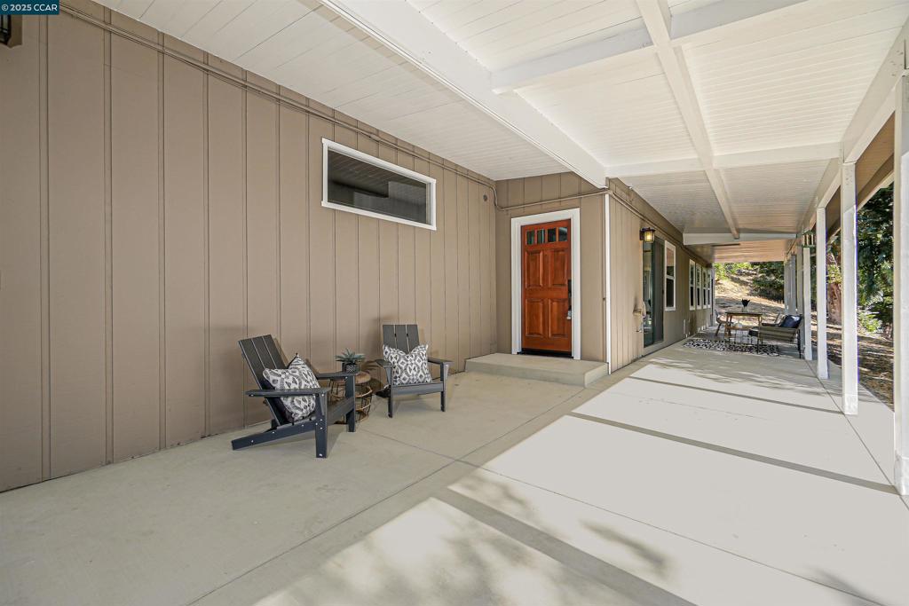 EL SOBRANTE - Residential