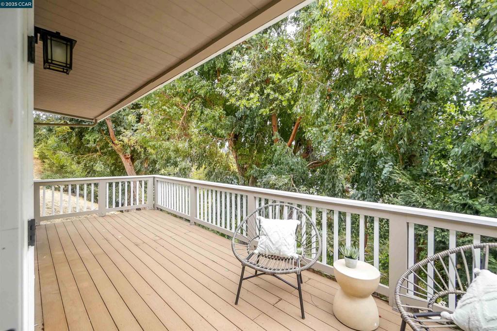 EL SOBRANTE - Residential