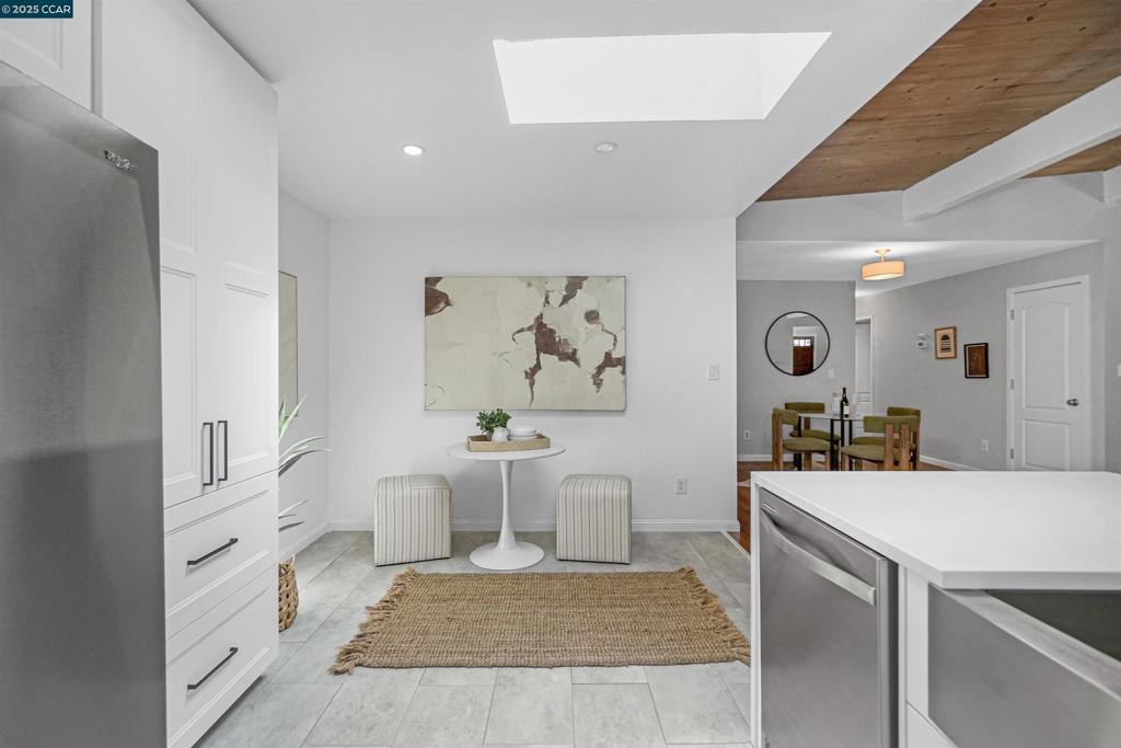 EL SOBRANTE - Residential
