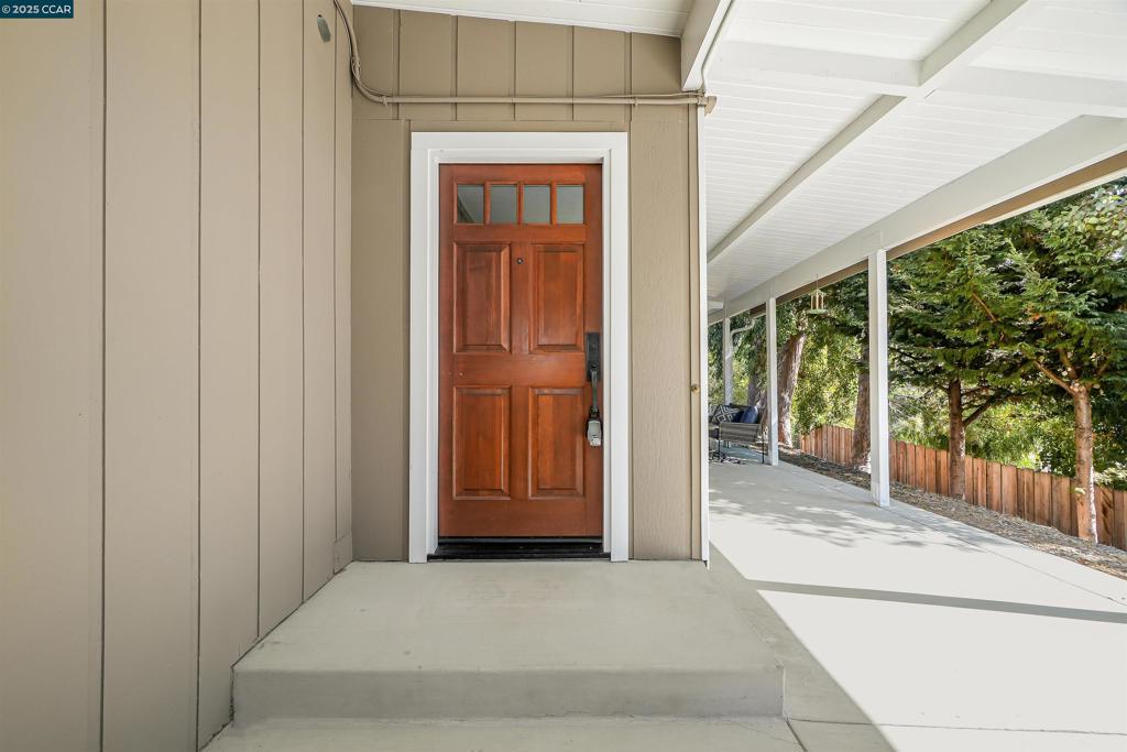 EL SOBRANTE - Residential