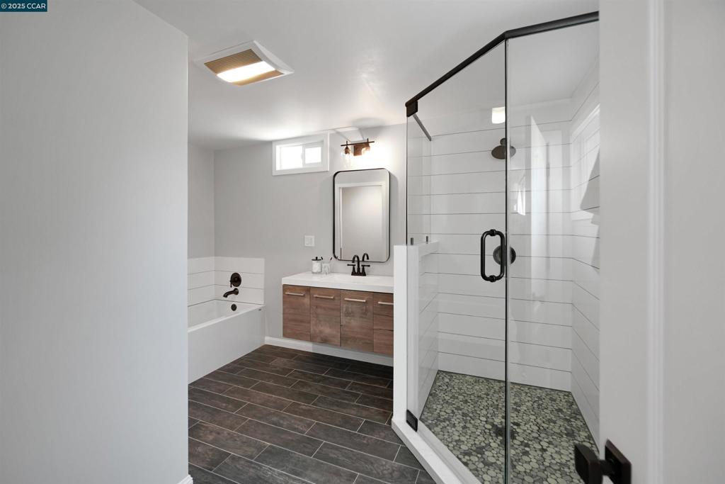 EL SOBRANTE - Residential