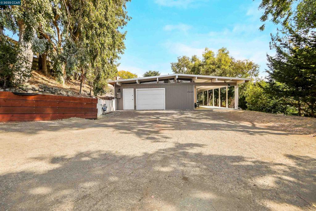 EL SOBRANTE - Residential