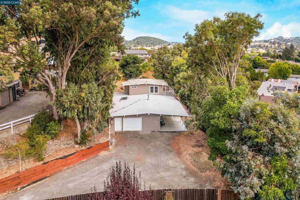 EL SOBRANTE - Residential