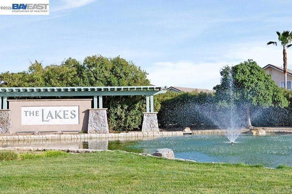 Photo of 8219 Brookhaven Cir, Discovery Bay, CA 94505 (MLS # 41126725)