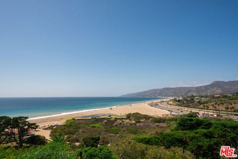 Photo of 29500 Heathercliff Road #152, Malibu, CA 90265 (MLS # 26873573)