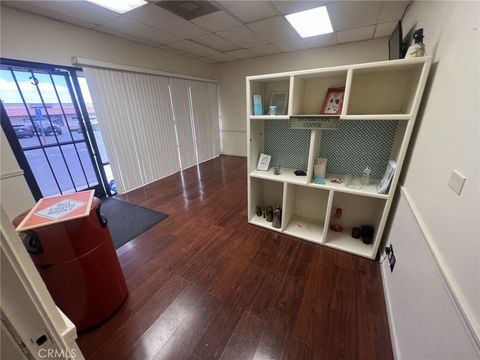 Photo of 10178 I Ave AVE #C, Hesperia, CA 92345 (MLS # HD26139054)