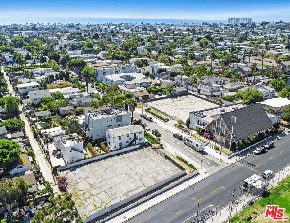 685 Westminster Avenue