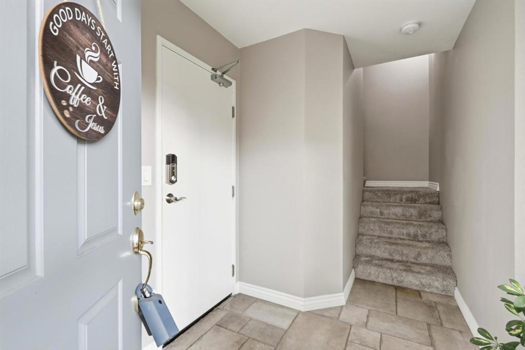 552 Cityscape Place
