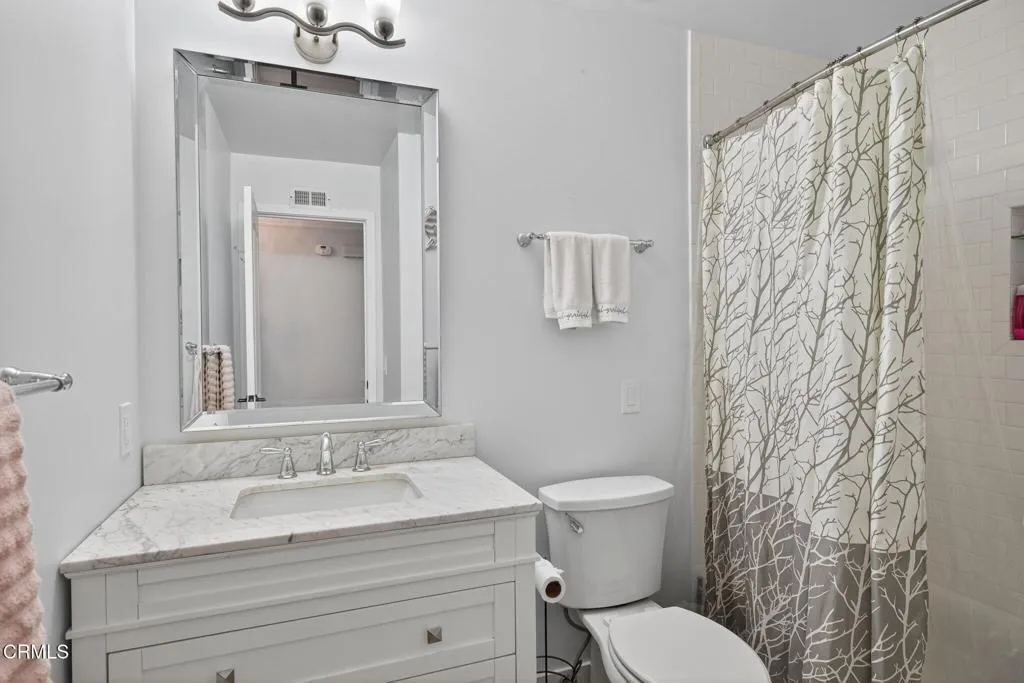 Ojai, California 93023, United States, 3 Bedrooms Bedrooms, ,2 BathroomsBathrooms,Residential,Active,208169