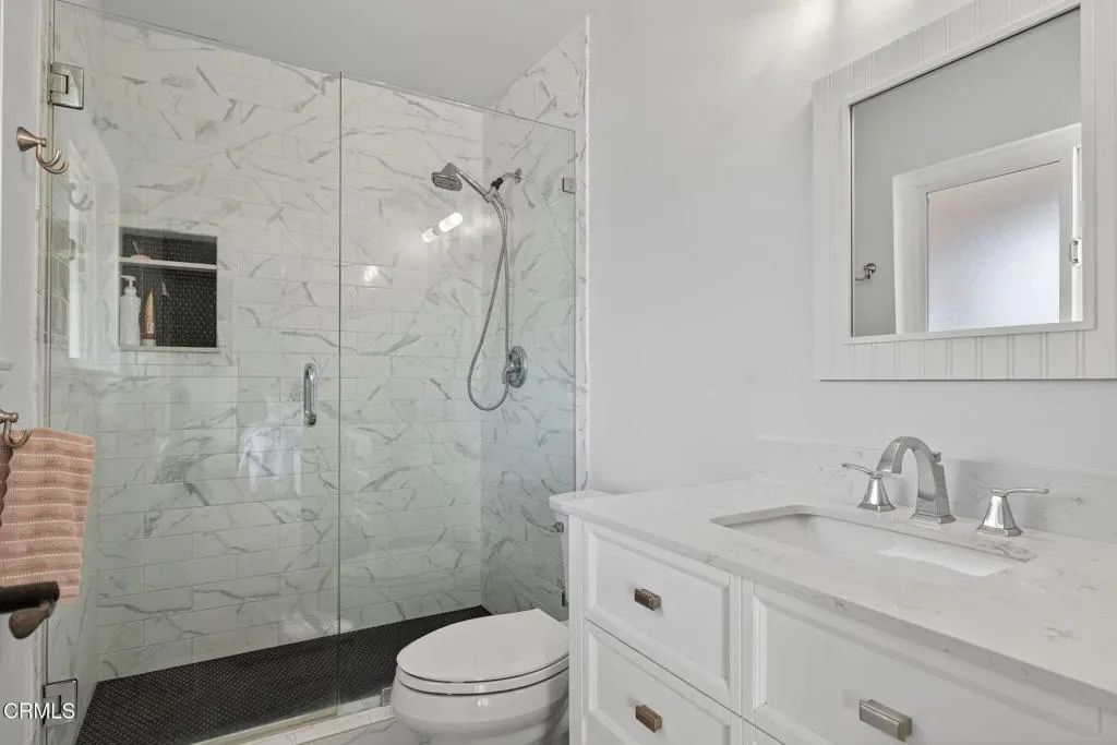 Ojai, California 93023, United States, 3 Bedrooms Bedrooms, ,2 BathroomsBathrooms,Residential,Active,208169