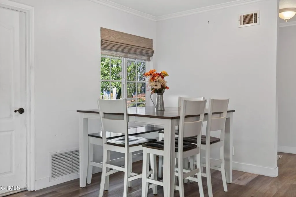 Ojai, California 93023, United States, 3 Bedrooms Bedrooms, ,2 BathroomsBathrooms,Residential,Active,208169