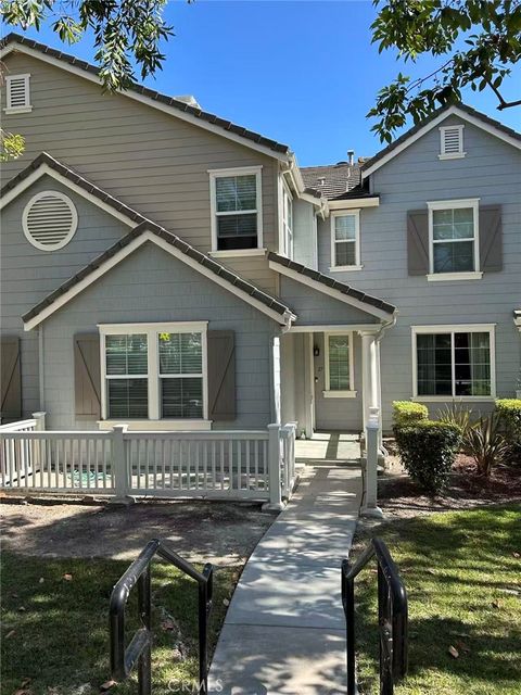 Photo of 27 Whitworth ST, Ladera Ranch, CA 92694 (MLS # PW26143838)