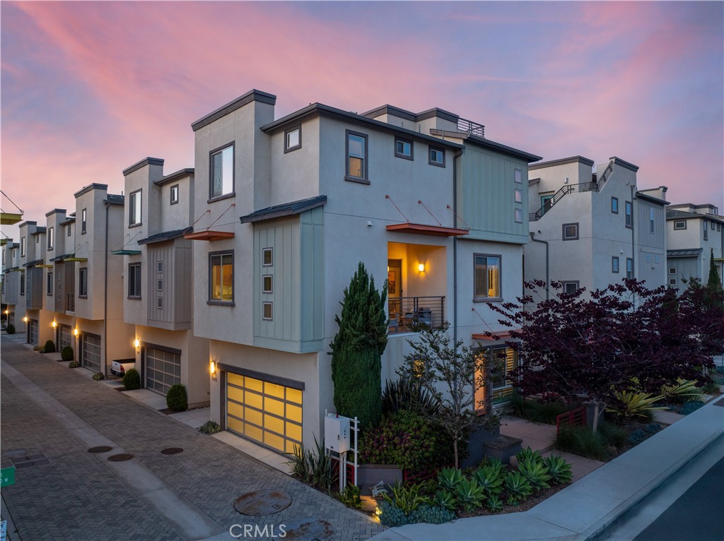 1800 Ocean Court