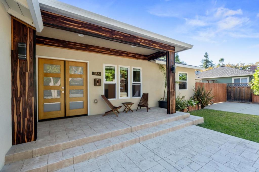 1185 Normandy Drive