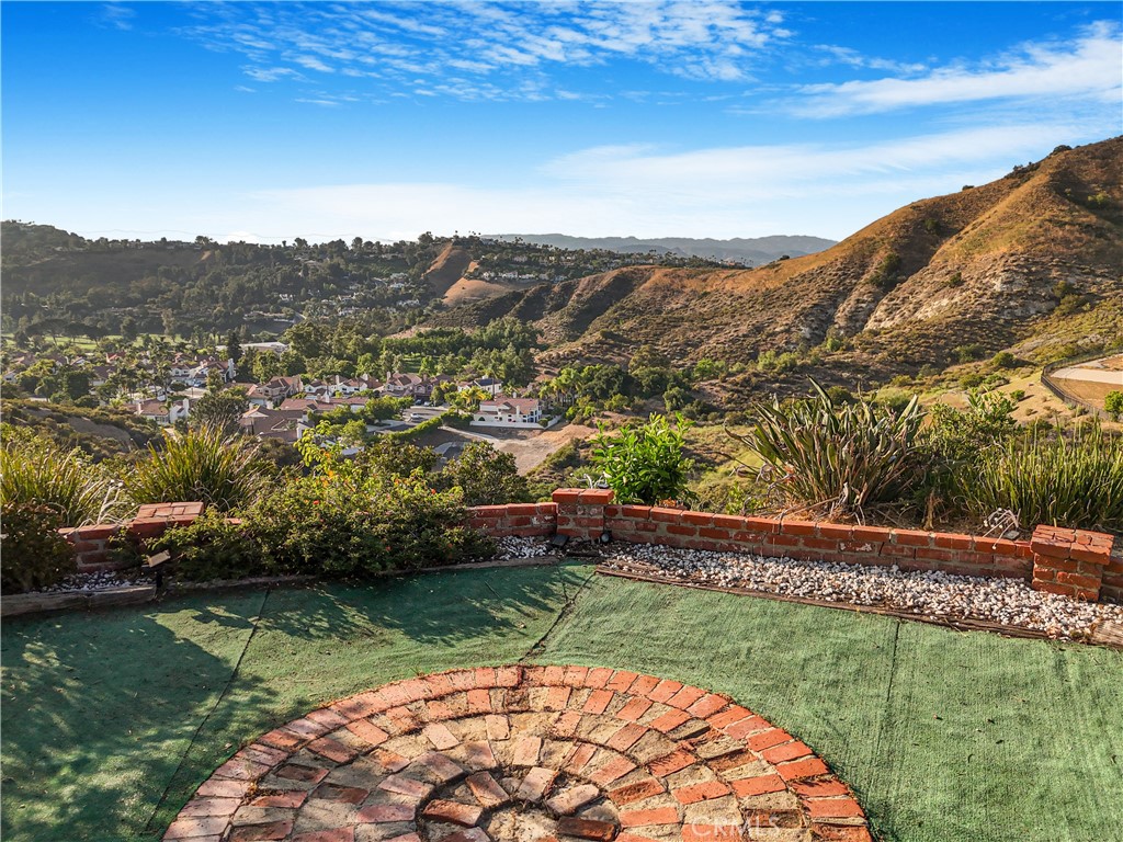 23777 Mulholland Hwy SPC 60