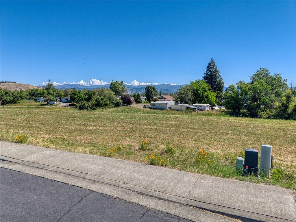 2770 Lizzy Lane