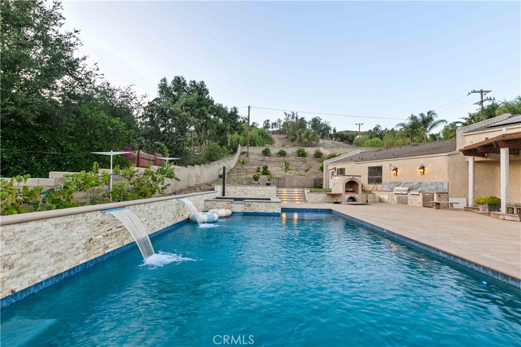 3225 Yardley Place