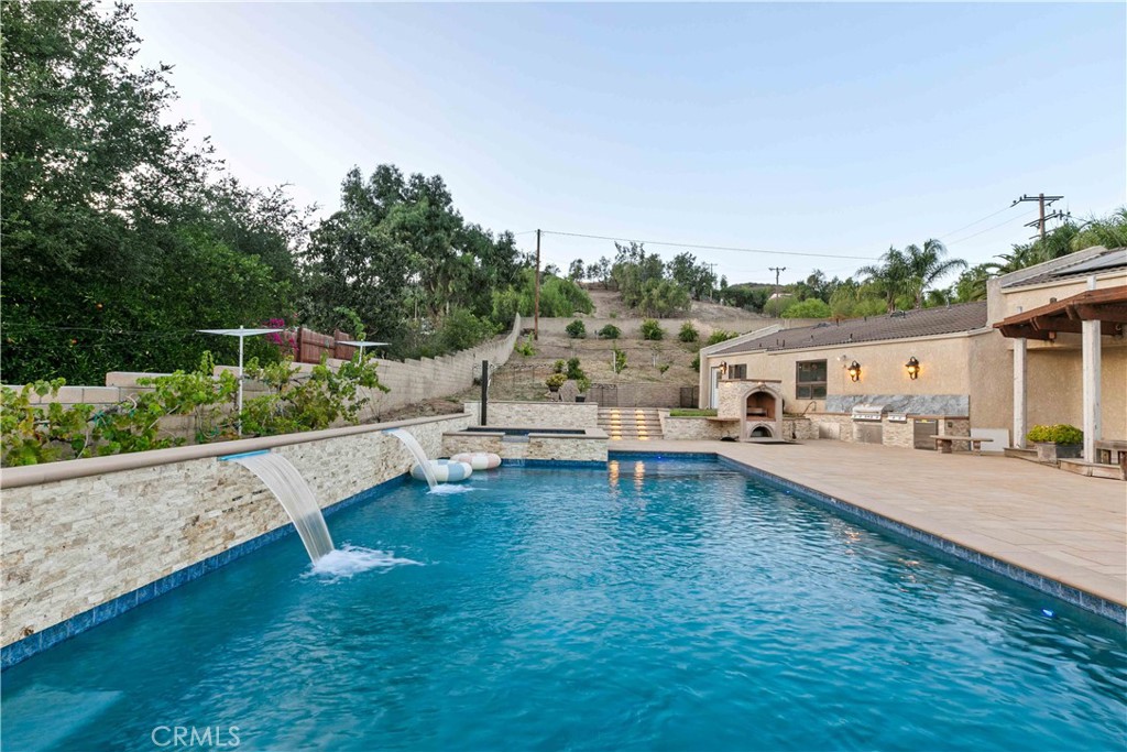 3225 Yardley Place