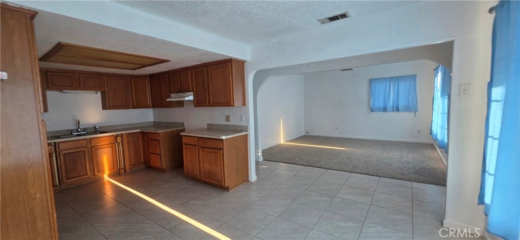 2894 Elm