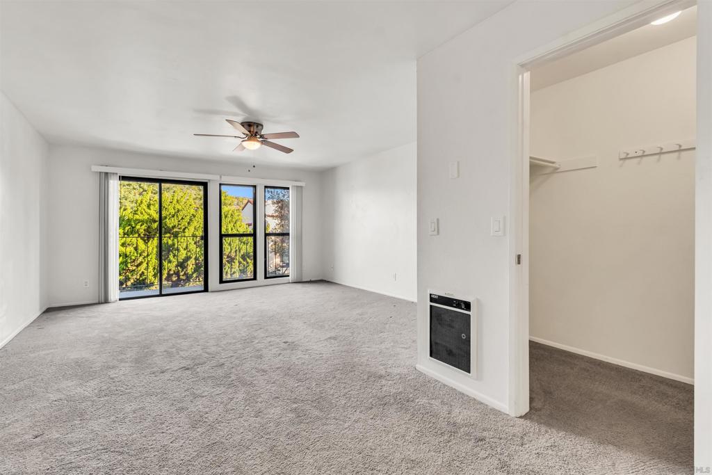 La Costa - Residential