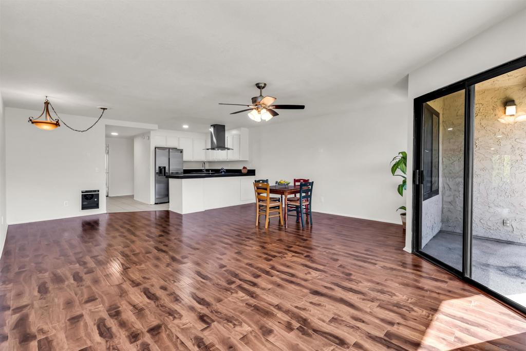 La Costa - Residential