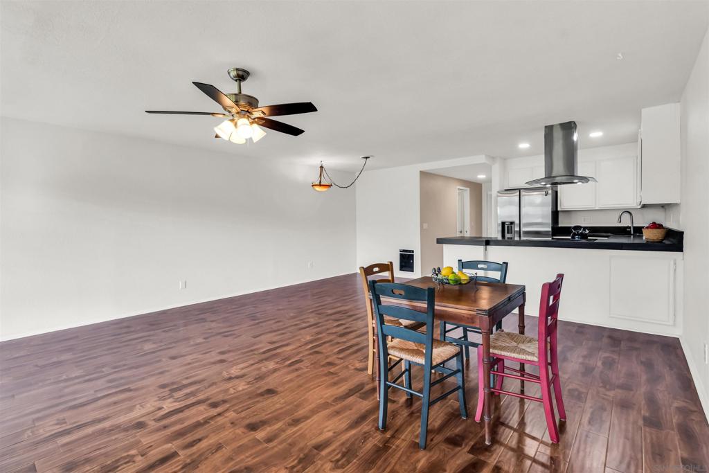 La Costa - Residential