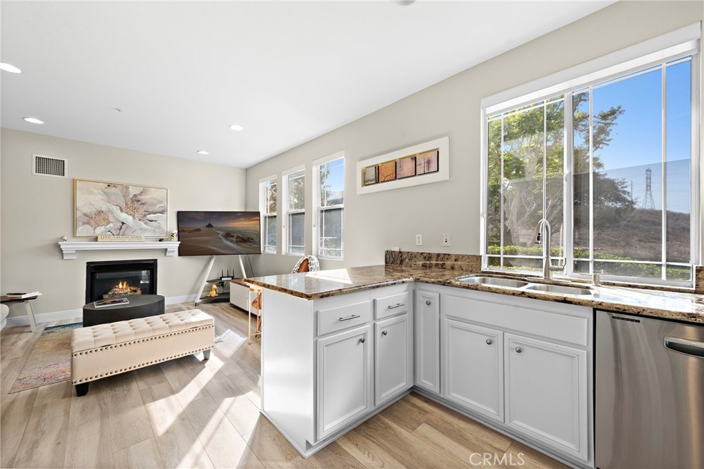 Chambray (CHMB) - Residential Lease