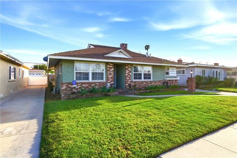 Photo of 3964 Palm Ave, Lynwood, CA 90262 (MLS # IV26084844)