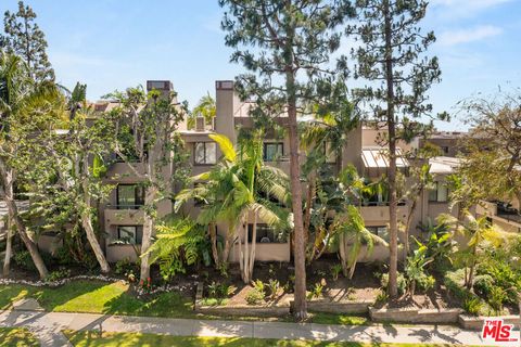 Photo of 8300 Manitoba Street #105, Playa Del Rey, CA 90293 (MLS # 26669589)