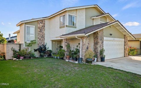 Photo of 1220 Lindsay Place, Oxnard, CA 93033 (MLS # V1-32949)