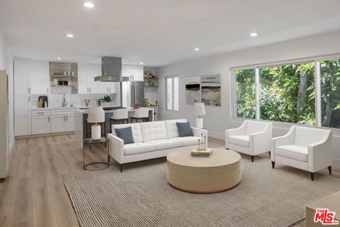 Photo of 943 9th Street #9, Santa Monica, CA 90403 (MLS # 26678749)