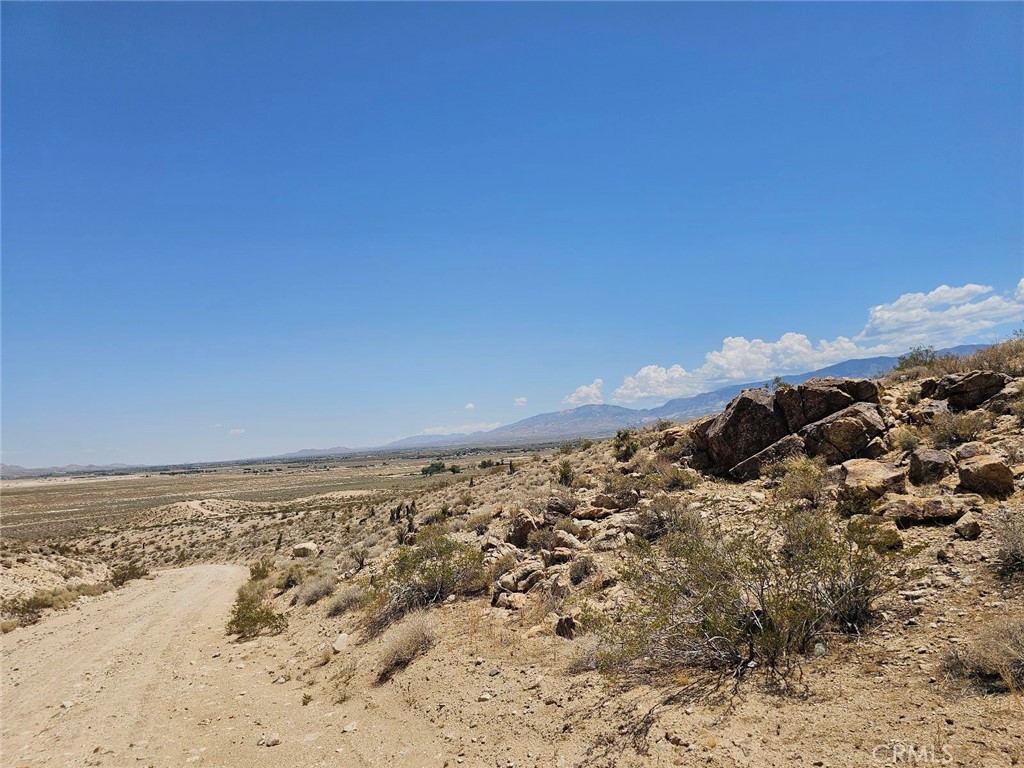 Discover Your Private Desert Sanctuary in The Cove – Lucerne Valley, CA!
Escape the hustle and find your peace in The Cove, one of Lucerne Valley’s most serene and scenic enclaves. This land offers more than just acreage—it offers opportunity. Tucked beneath the beautiful foothills of the San Bernardino Mountains, The Cove is known for its quiet charm, stunning sunsets, and panoramic views that stretch for miles.
If you are dreaming of investing in California land while it's still affordable—this parcel has potential written all over it. Outdoor enthusiasts will love the proximity to hiking, off-roading, and stargazing in crystal-clear desert skies. This property does not have an address assigned. 404 Gobar is for listing purposes only. APN: 0451-462-07-0000 Coordinates: Latitude 34.464188 / Longitude -116.976990