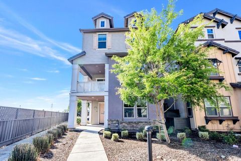 Photo of 1488 Hidden Creek Lane, Milpitas, CA 95035 (MLS # ML82033650)