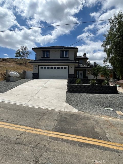 Photo of 30492 Illinois Street, Lake Elsinore, CA 92530 (MLS # SW26109658)