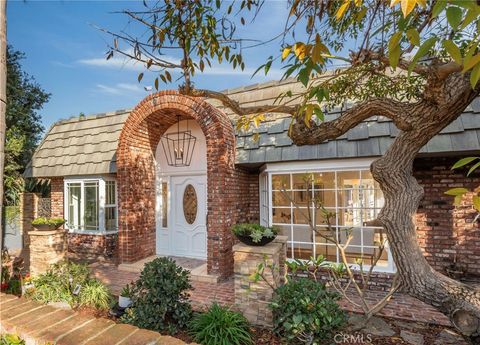 Photo of 266 Park Avenue, Long Beach, CA 90803 (MLS # PW25270376)