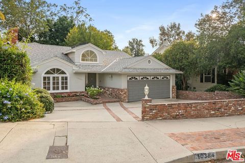 Photo of 10384 Northvale Road, Los Angeles, CA 90064 (MLS # 25598225)