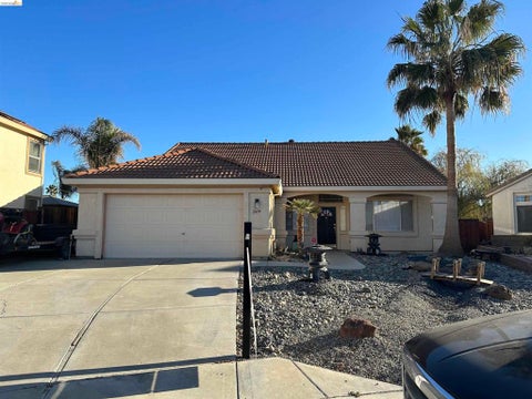 Photo of 2419 Imperial Court CT, Discovery Bay, CA 94505 (MLS # 41147666)
