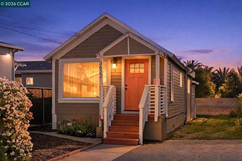 Photo of 3622 Natalie Ct, Richmond, CA 94805 (MLS # 41121269)