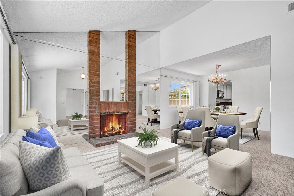 5831 Daisy Circle