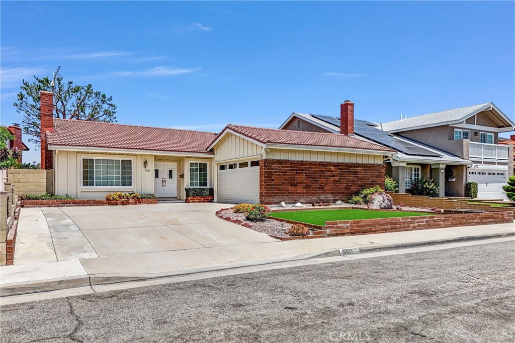 5831 Daisy Circle