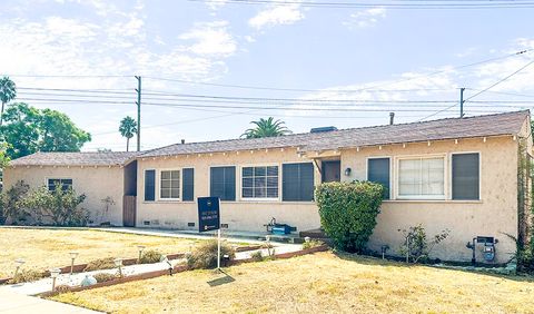 Photo of 724 OMAR Street, Glendale, CA 91202 (MLS # OC25232744)