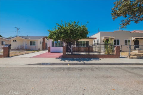 Photo of 931 - 933 S La Verne Ave AVE, Los Angeles, CA 90022 (MLS # DW26130607)